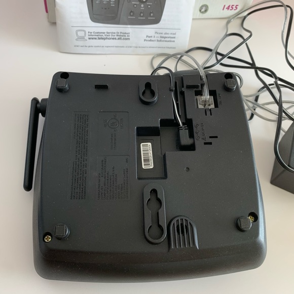 Vintage AT&T Cordless Phone With Answering Machine - Picture 5 of 5